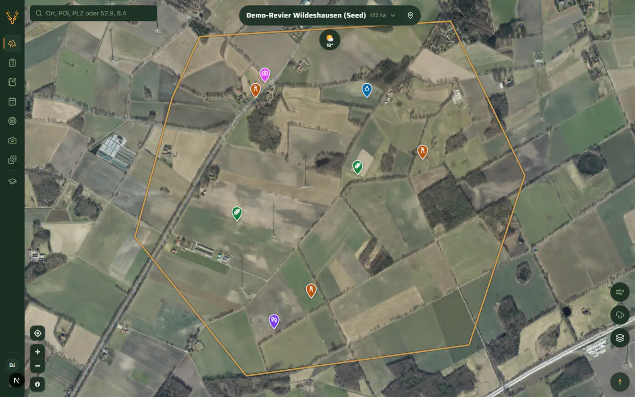 HUNTRA-Portal: Revierkarte mit Luftbild und Einrichtungen für die Ansitzplanung